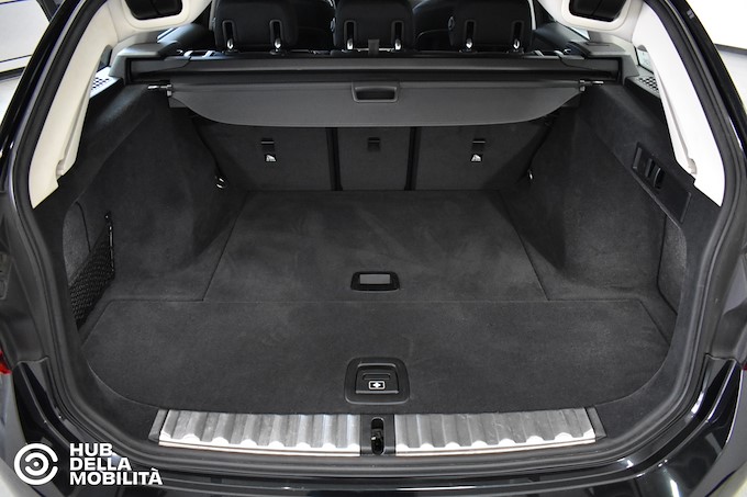 BMW 318d 48V Touring